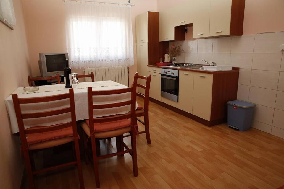 Ivic Apartments Vodice Croatia 외부 사진
