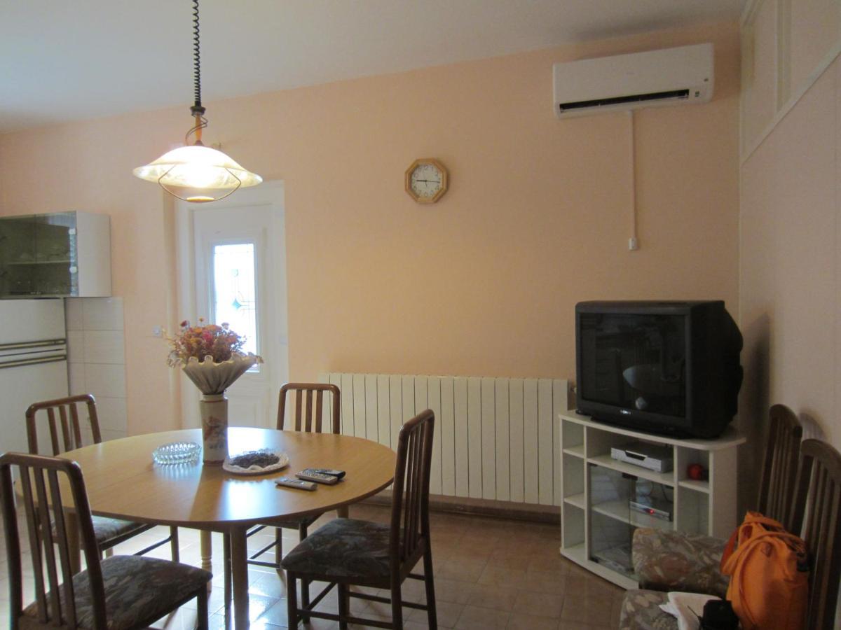 Ivic Apartments Vodice Croatia 외부 사진